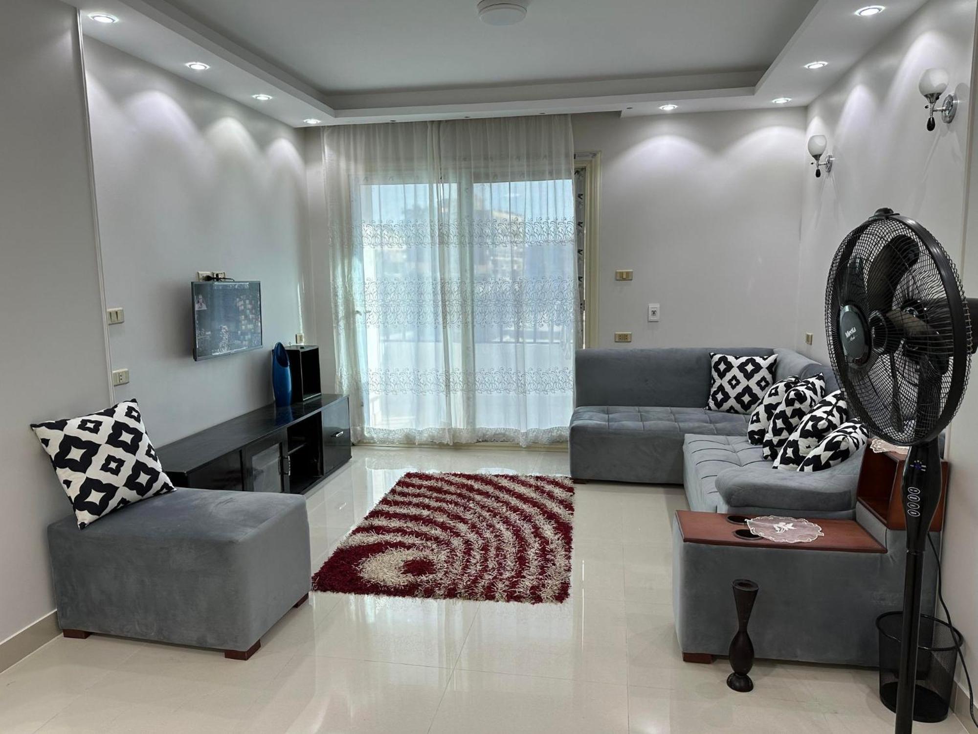 Comfy Luxurious Apartments In Central Location In Mansheyet El Bakry East El Cairo Exterior foto