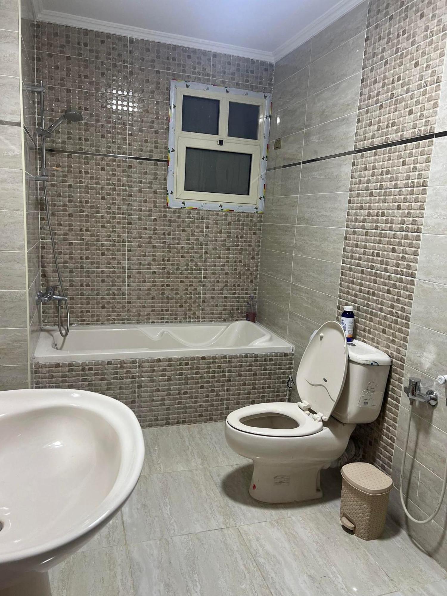 Comfy Luxurious Apartments In Central Location In Mansheyet El Bakry East El Cairo Exterior foto